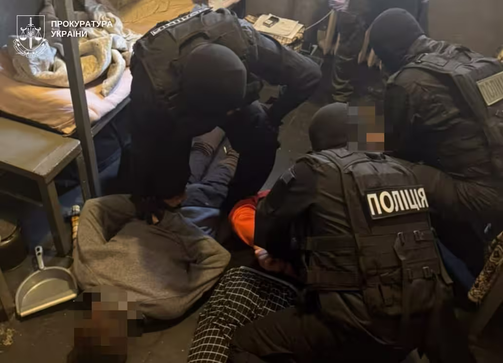 Канал постачання наркотиків у Луцький СІЗО викрили на Волині Канал постачання наркотиків у Луцький СІЗО викрили на Волині